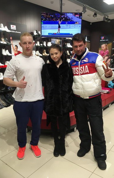 Ведущий тренер России Николай Морозов экипирует свою дочь Анабель в компании «Твизл»