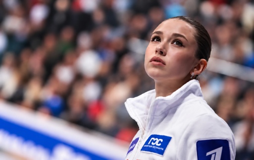 Камила Валиева возвращается к Этери Тутберидзе после работы со Светланой Соколовской.