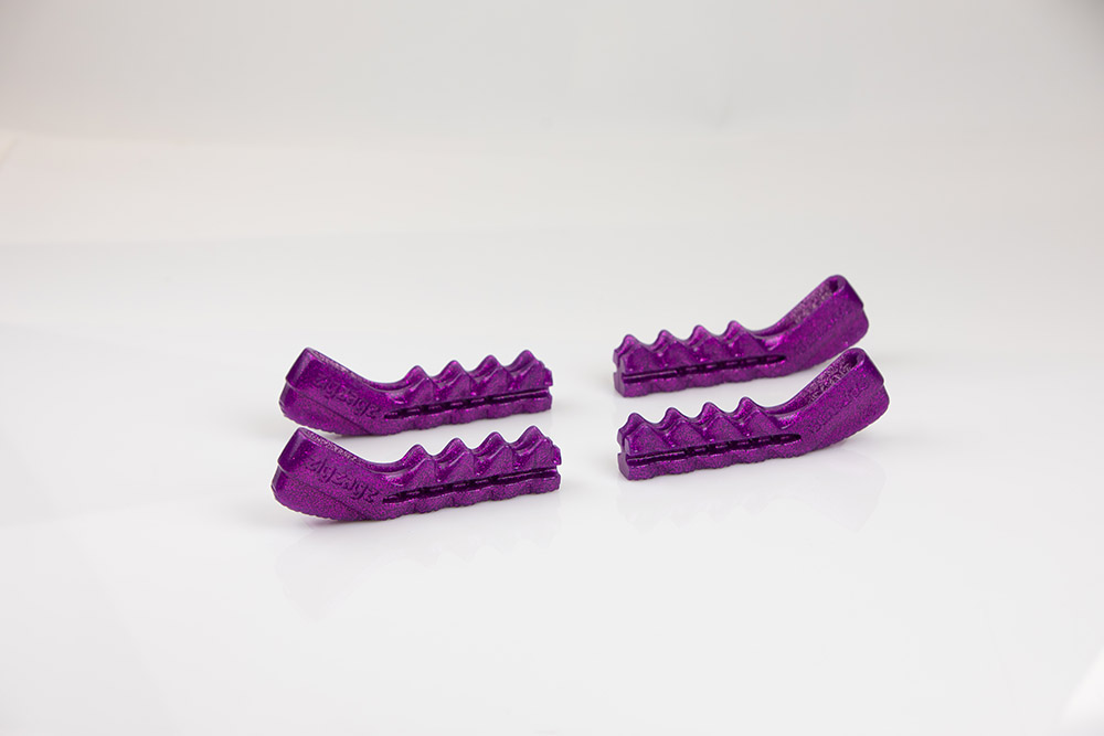 Чехлы двойные Zigzagz фиолетовые с блёстками
