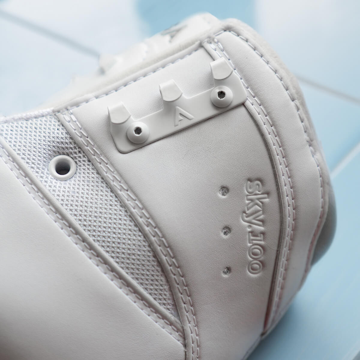 Коньки Aura Sky 100 (белые)